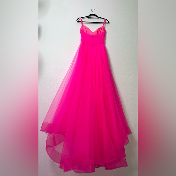 ❌ SALE❌ LA FEMME Exquisite Tulle A-Line Gown 10 - Picture 8 of 13
